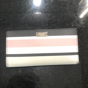 Kate’s Spade purse.